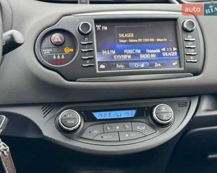 Белый Тойота Ярис, объемом двигателя 1.5 л и пробегом 52 тыс. км за 15400 $, фото 29 на Automoto.ua