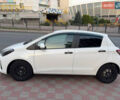 Білий Тойота Яріс, об'ємом двигуна 1 л та пробігом 60 тис. км за 10600 $, фото 1 на Automoto.ua