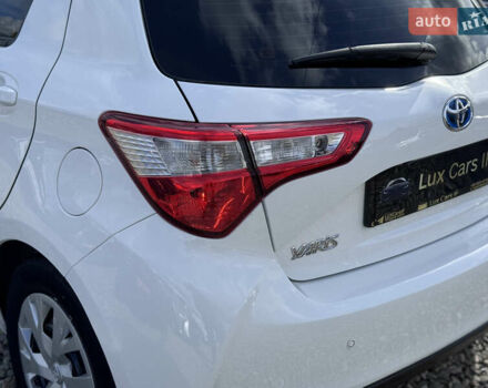 Белый Тойота Ярис, объемом двигателя 1.5 л и пробегом 165 тыс. км за 14990 $, фото 10 на Automoto.ua