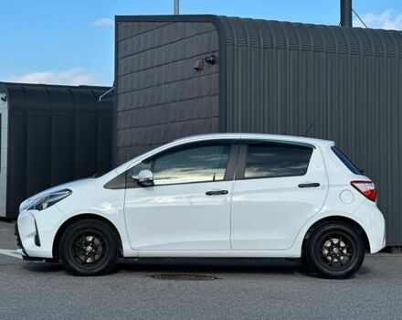 Білий Тойота Яріс, об'ємом двигуна 1 л та пробігом 59 тис. км за 9850 $, фото 5 на Automoto.ua