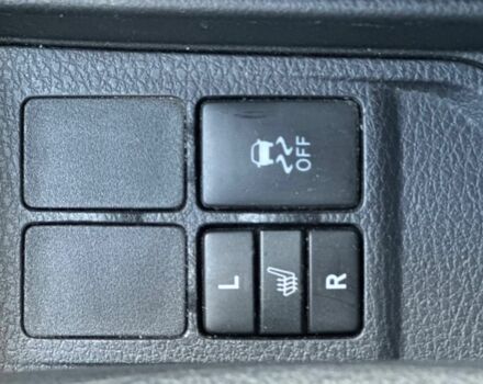 Білий Тойота Яріс, об'ємом двигуна 1 л та пробігом 59 тис. км за 9850 $, фото 12 на Automoto.ua