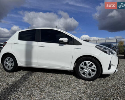 Белый Тойота Ярис, объемом двигателя 1.5 л и пробегом 165 тыс. км за 14990 $, фото 21 на Automoto.ua
