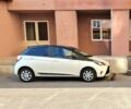 Белый Тойота Ярис, объемом двигателя 4.96 л и пробегом 42 тыс. км за 18000 $, фото 1 на Automoto.ua