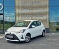 Белый Тойота Ярис, объемом двигателя 1 л и пробегом 72 тыс. км за 10640 $, фото 1 на Automoto.ua