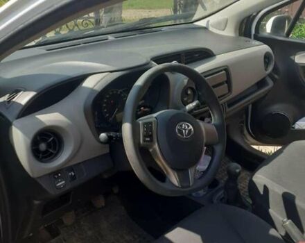 Білий Тойота Яріс, об'ємом двигуна 1 л та пробігом 46 тис. км за 10700 $, фото 1 на Automoto.ua