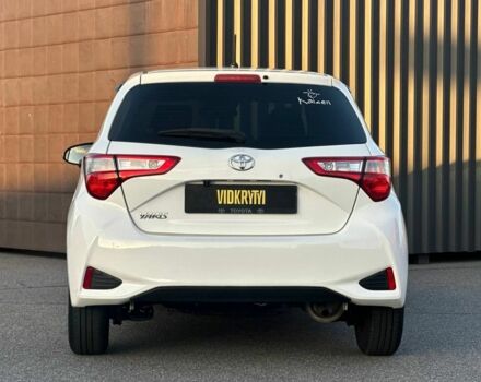 Білий Тойота Яріс, об'ємом двигуна 1 л та пробігом 59 тис. км за 9850 $, фото 8 на Automoto.ua