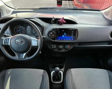 Білий Тойота Яріс, об'ємом двигуна 1 л та пробігом 59 тис. км за 9850 $, фото 19 на Automoto.ua