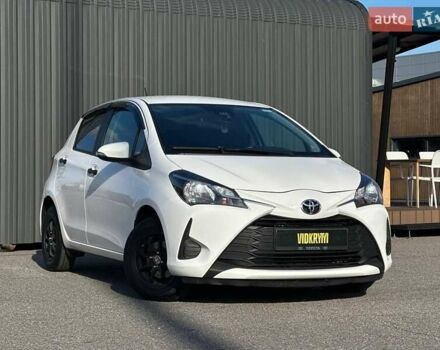 Білий Тойота Яріс, об'ємом двигуна 1 л та пробігом 59 тис. км за 9850 $, фото 9 на Automoto.ua