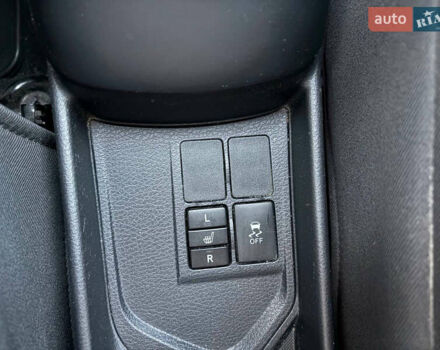 Білий Тойота Яріс, об'ємом двигуна 1 л та пробігом 60 тис. км за 10600 $, фото 9 на Automoto.ua