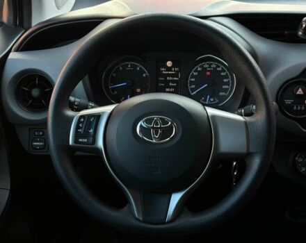 Білий Тойота Яріс, об'ємом двигуна 1 л та пробігом 59 тис. км за 9850 $, фото 21 на Automoto.ua