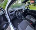 Белый Тойота Ярис, объемом двигателя 1.5 л и пробегом 161 тыс. км за 12900 $, фото 14 на Automoto.ua