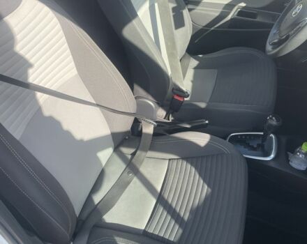 Білий Тойота Яріс, об'ємом двигуна 0 л та пробігом 148 тис. км за 13200 $, фото 6 на Automoto.ua