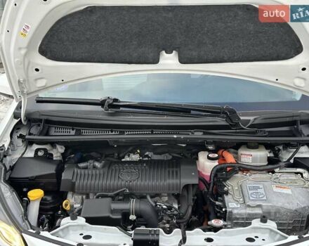 Белый Тойота Ярис, объемом двигателя 1.5 л и пробегом 47 тыс. км за 15000 $, фото 34 на Automoto.ua