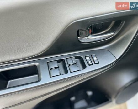 Белый Тойота Ярис, объемом двигателя 1.5 л и пробегом 155 тыс. км за 16500 $, фото 18 на Automoto.ua