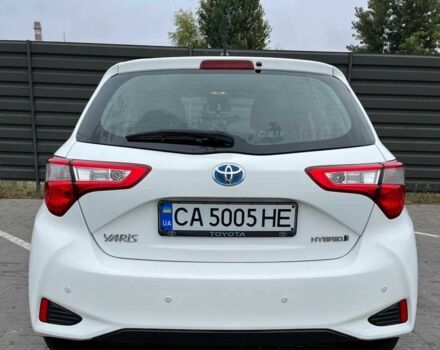 Белый Тойота Ярис, объемом двигателя 1.5 л и пробегом 130 тыс. км за 16900 $, фото 4 на Automoto.ua