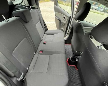 Белый Тойота Ярис, объемом двигателя 1.5 л и пробегом 130 тыс. км за 16900 $, фото 14 на Automoto.ua