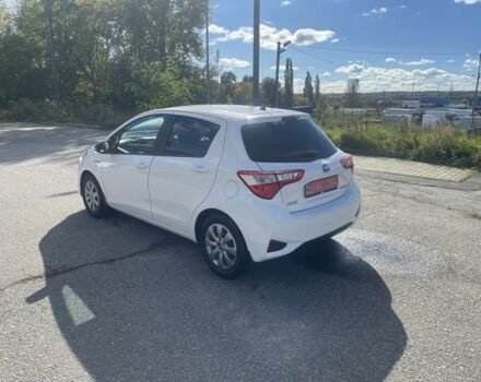 Білий Тойота Яріс, об'ємом двигуна 0 л та пробігом 148 тис. км за 13200 $, фото 5 на Automoto.ua