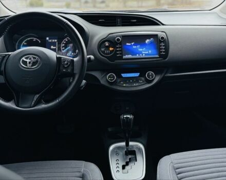 Белый Тойота Ярис, объемом двигателя 1.5 л и пробегом 23 тыс. км за 14700 $, фото 8 на Automoto.ua