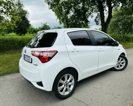 Белый Тойота Ярис, объемом двигателя 1.5 л и пробегом 37 тыс. км за 14900 $, фото 6 на Automoto.ua