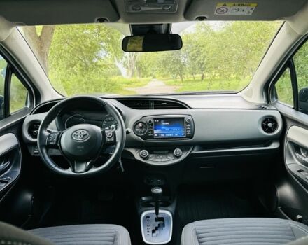 Белый Тойота Ярис, объемом двигателя 1.5 л и пробегом 37 тыс. км за 14900 $, фото 8 на Automoto.ua