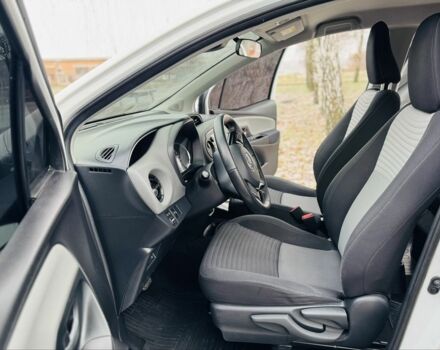 Белый Тойота Ярис, объемом двигателя 1.5 л и пробегом 23 тыс. км за 14700 $, фото 13 на Automoto.ua