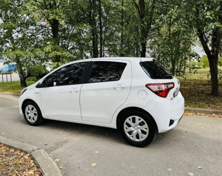 Белый Тойота Ярис, объемом двигателя 1.5 л и пробегом 23 тыс. км за 14700 $, фото 4 на Automoto.ua