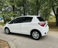 Белый Тойота Ярис, объемом двигателя 1.5 л и пробегом 23 тыс. км за 14700 $, фото 4 на Automoto.ua
