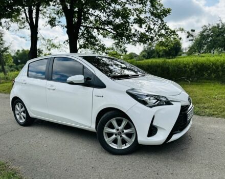 Белый Тойота Ярис, объемом двигателя 1.5 л и пробегом 37 тыс. км за 14900 $, фото 5 на Automoto.ua