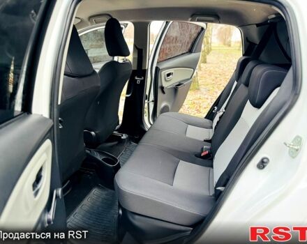 Тойота Яріс 2020 у Лохвице на Automoto.ua Білий Тойота Яріс, об'ємом двигуна 1.5 л та пробігом 23 тис. км за 16500 $, фото 7 на Automoto.ua