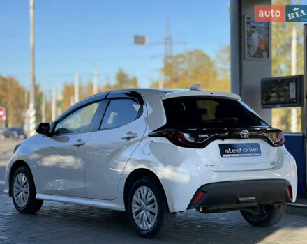 Білий Тойота Яріс, об'ємом двигуна 1.49 л та пробігом 39 тис. км за 17999 $, фото 6 на Automoto.ua