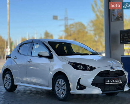Білий Тойота Яріс, об'ємом двигуна 1.49 л та пробігом 39 тис. км за 17999 $, фото 2 на Automoto.ua
