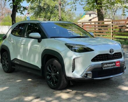 Білий Тойота Яріс, об'ємом двигуна 1.5 л та пробігом 31 тис. км за 26490 $, фото 4 на Automoto.ua