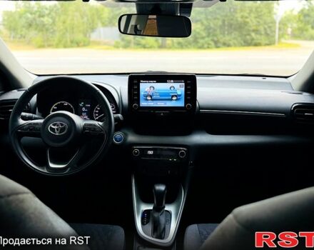 Білий Тойота Яріс, об'ємом двигуна 1.5 л та пробігом 1000 тис. км за 22500 $, фото 6 на Automoto.ua