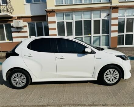 Белый Тойота Ярис, объемом двигателя 1.5 л и пробегом 11 тыс. км за 17900 $, фото 1 на Automoto.ua