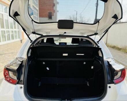 Белый Тойота Ярис, объемом двигателя 1.5 л и пробегом 11 тыс. км за 17900 $, фото 12 на Automoto.ua