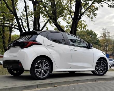 Белый Тойота Ярис, объемом двигателя 1.5 л и пробегом 26 тыс. км за 5000 $, фото 4 на Automoto.ua