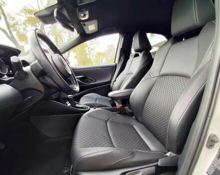 Белый Тойота Ярис, объемом двигателя 1.5 л и пробегом 26 тыс. км за 5000 $, фото 5 на Automoto.ua