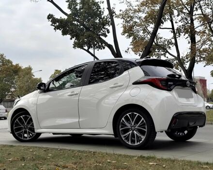 Белый Тойота Ярис, объемом двигателя 1.5 л и пробегом 26 тыс. км за 5000 $, фото 3 на Automoto.ua