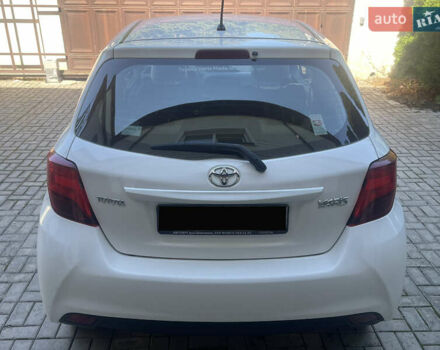 Белый Тойота Ярис, объемом двигателя 1.36 л и пробегом 86 тыс. км за 8300 $, фото 23 на Automoto.ua