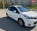 Білий Тойота Яріс, об'ємом двигуна 1.33 л та пробігом 103 тис. км за 11200 $, фото 1 на Automoto.ua