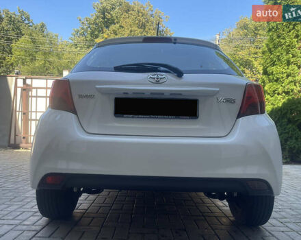 Белый Тойота Ярис, объемом двигателя 1.36 л и пробегом 86 тыс. км за 8300 $, фото 22 на Automoto.ua