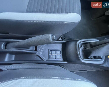 Белый Тойота Ярис, объемом двигателя 1.36 л и пробегом 86 тыс. км за 8300 $, фото 34 на Automoto.ua