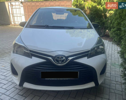 Белый Тойота Ярис, объемом двигателя 1.36 л и пробегом 86 тыс. км за 8300 $, фото 19 на Automoto.ua
