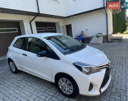 Белый Тойота Ярис, объемом двигателя 1.36 л и пробегом 86 тыс. км за 8300 $, фото 9 на Automoto.ua