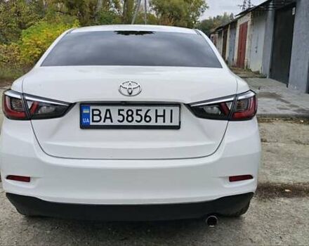 Тойота Яріс 2017 у Кропивницькому (Кіровограді) на Automoto.ua Білий Тойота Яріс, об'ємом двигуна 1.5 л та пробігом 140 тис. км за 11800 $, фото 5 на Automoto.ua