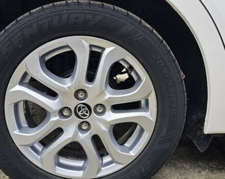 Тойота Яріс 2017 у Кропивницькому (Кіровограді) на Automoto.ua Білий Тойота Яріс, об'ємом двигуна 1.5 л та пробігом 140 тис. км за 11800 $, фото 22 на Automoto.ua