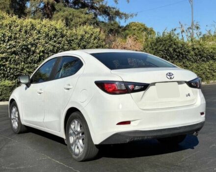 Белый Тойота Ярис, объемом двигателя 1.5 л и пробегом 48 тыс. км за 2500 $, фото 5 на Automoto.ua