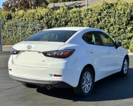 Белый Тойота Ярис, объемом двигателя 1.5 л и пробегом 48 тыс. км за 2500 $, фото 7 на Automoto.ua