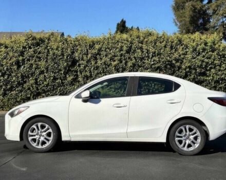 Белый Тойота Ярис, объемом двигателя 1.5 л и пробегом 48 тыс. км за 2500 $, фото 4 на Automoto.ua