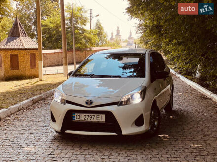 Тойота Ярис 2012 в Черновцах на Automoto.ua Белый Тойота Ярис, объемом двигателя 1.5 л и пробегом 218 тыс. км за 9000 $, фото 1 на Automoto.ua